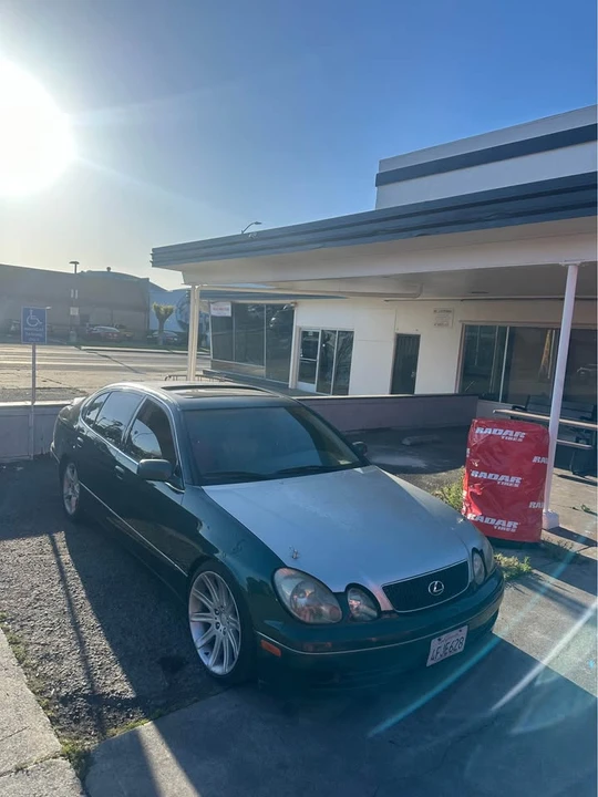 1999 Lexus GS 2nd Gen - Image 4 of 5