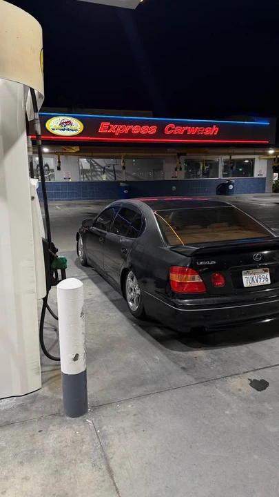 1999 Lexus GS 2nd Gen - Image 2 of 6