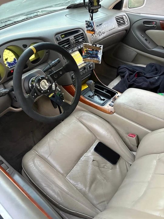 1999 Lexus GS 2nd Gen - Image 3 of 3