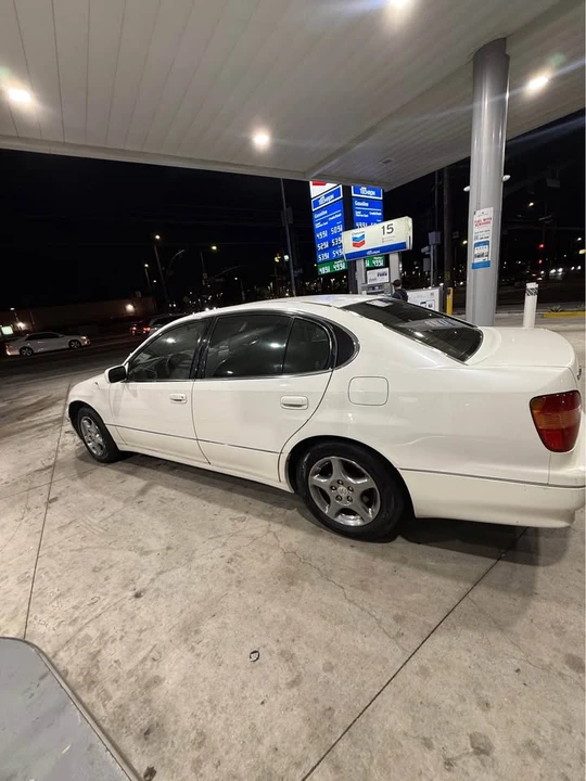 1999 Lexus GS 2nd Gen - Image 5 of 8