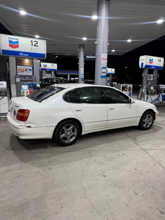 1999 Lexus GS 2nd Gen - Image 4 of 8