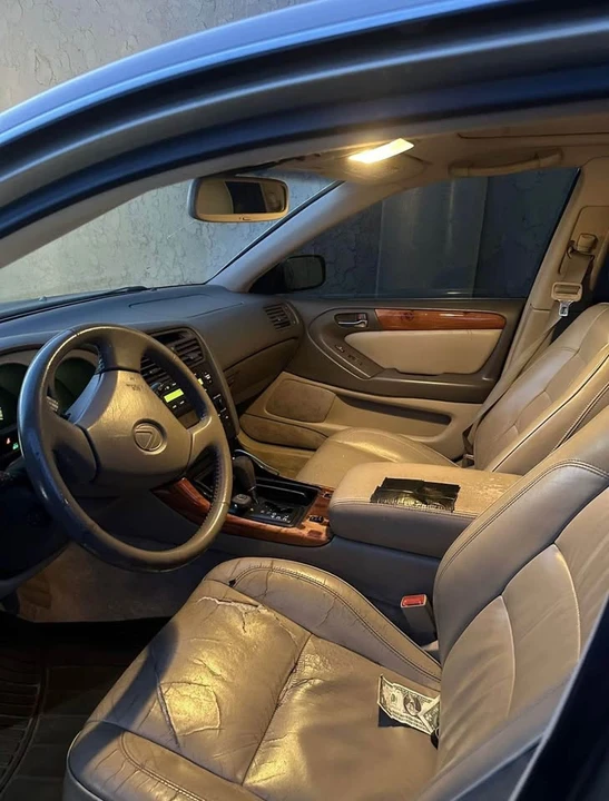 1999 Lexus GS 2nd Gen - Image 6 of 6