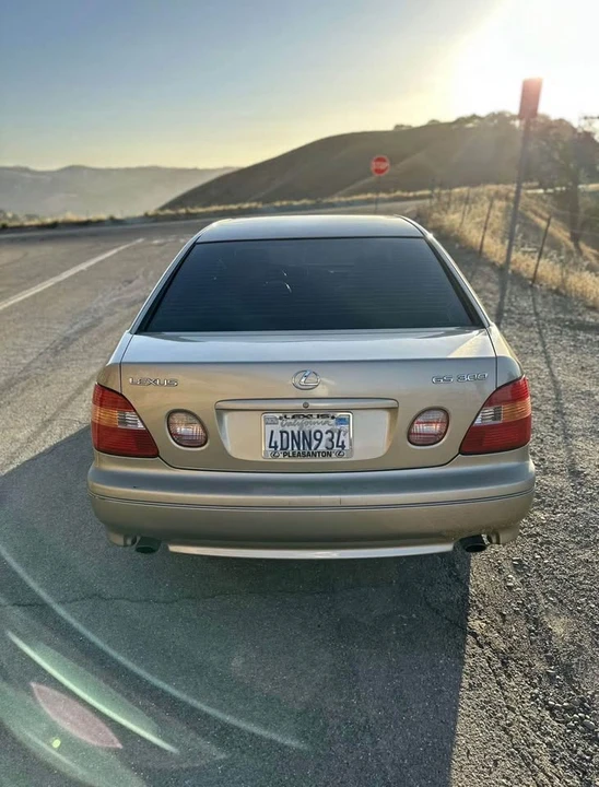 1999 Lexus GS 2nd Gen - Image 3 of 6
