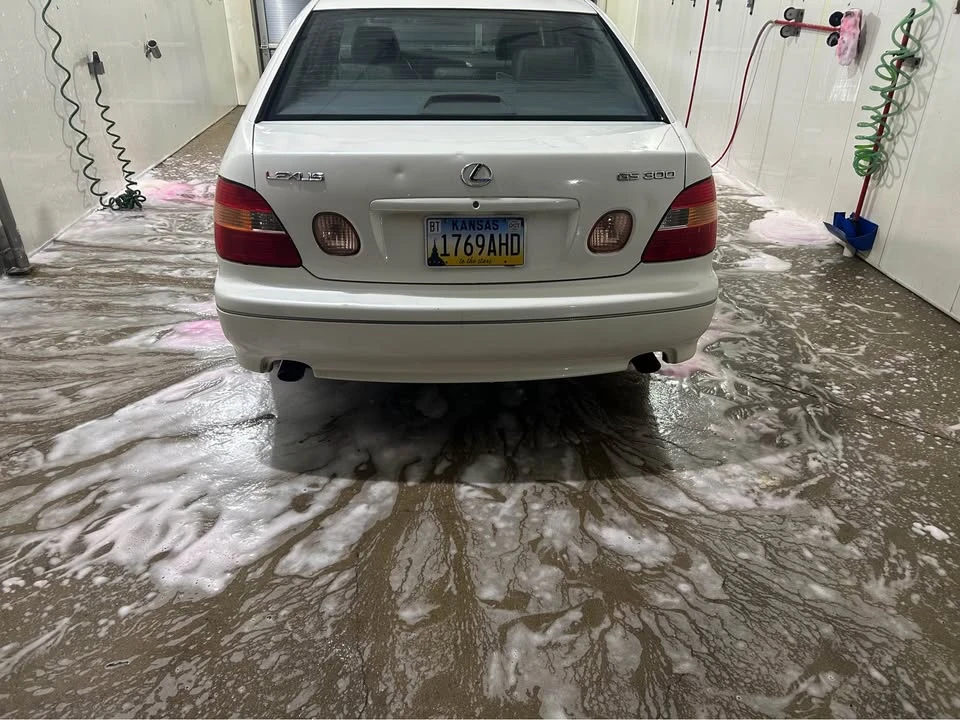 1999 Lexus GS 2nd Gen - Image 7 of 8