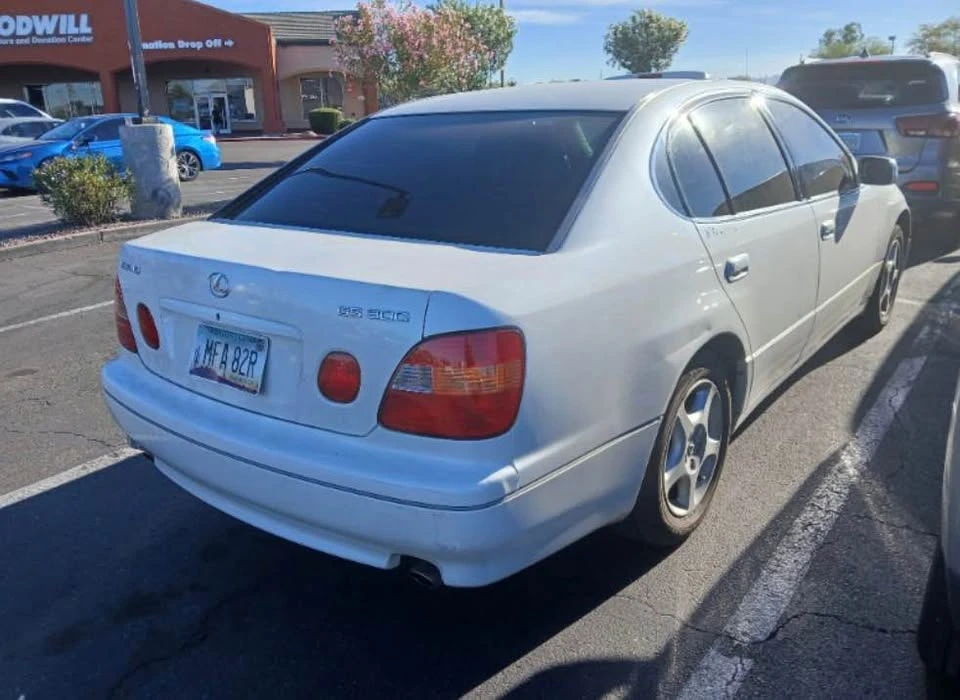 1999 Lexus GS 2nd Gen - Image 3 of 10