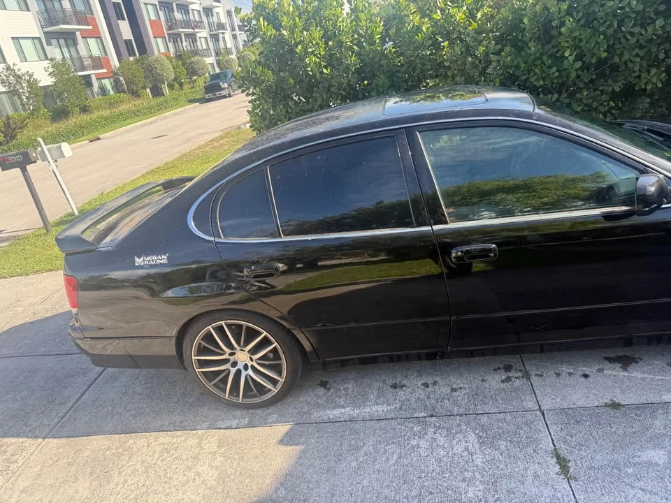 1999 Lexus GS 2nd Gen - Image 3 of 10