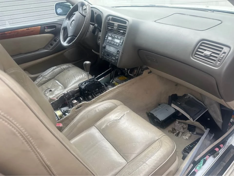 1999 Lexus GS 2nd Gen - Image 4 of 6