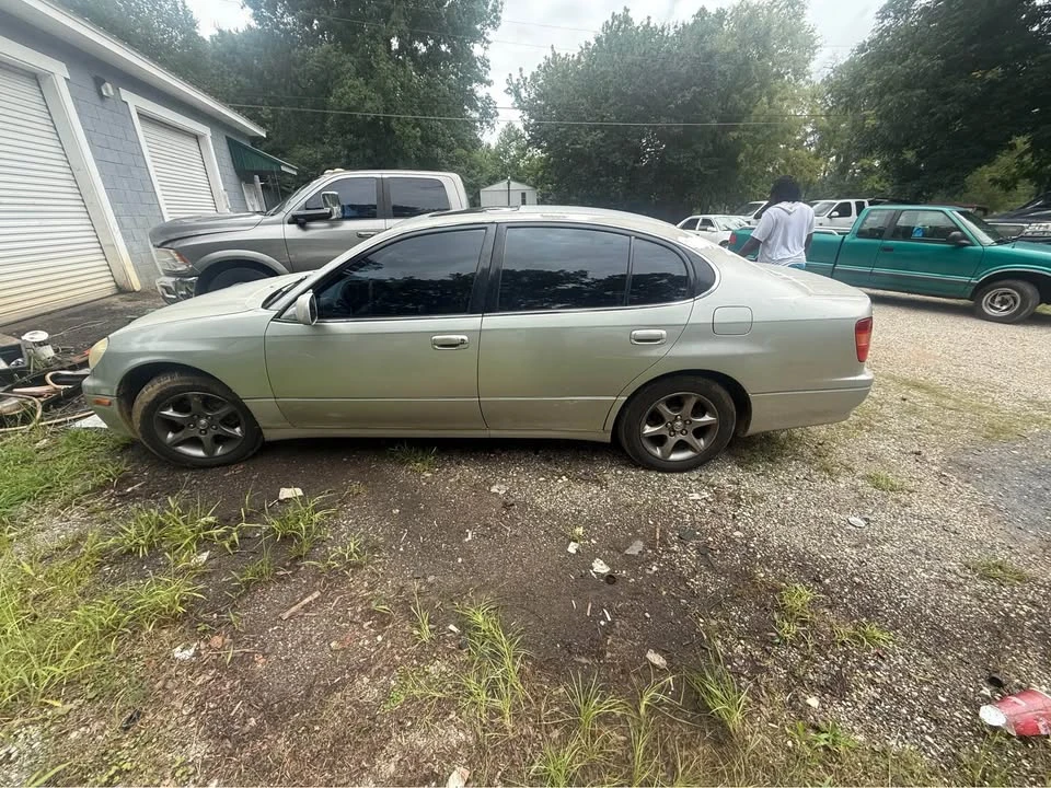 1999 Lexus GS 2nd Gen - Image 6 of 6