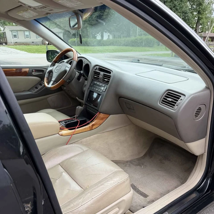 1999 Lexus GS 2nd Gen - Image 14 of 15