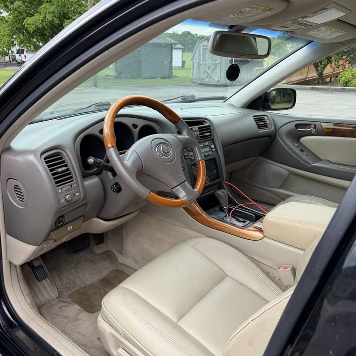 1999 Lexus GS 2nd Gen - Image 11 of 15