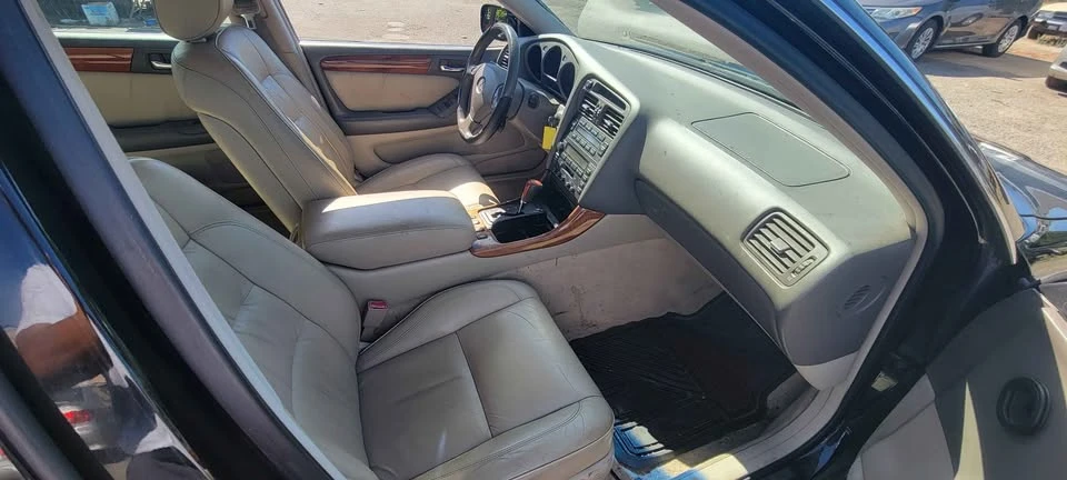 1999 Lexus GS 2nd Gen - Image 6 of 6