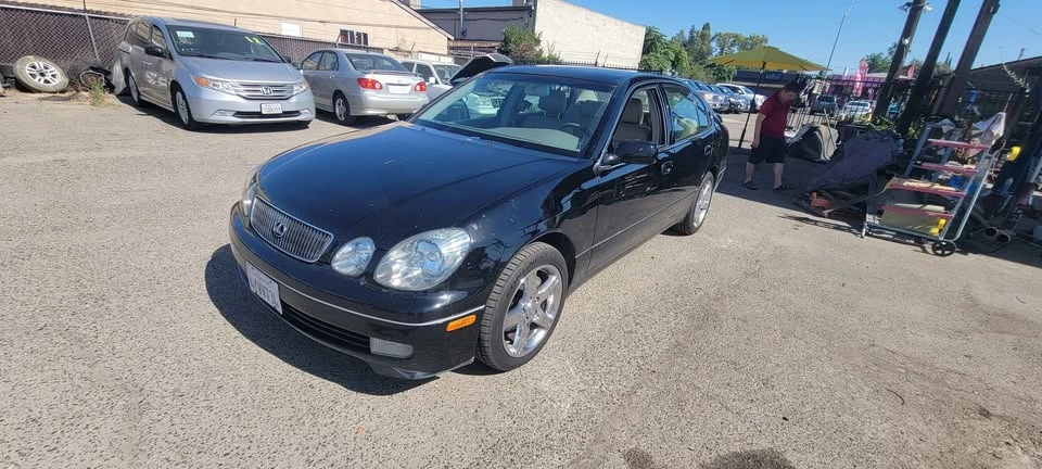 1999 Lexus GS 2nd Gen - Image 2 of 6