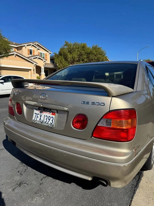1999 Lexus GS 2nd Gen - Image 2 of 5