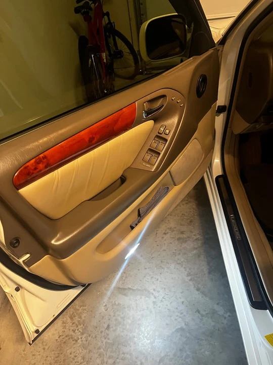 1999 Lexus GS 2nd Gen - Image 11 of 13