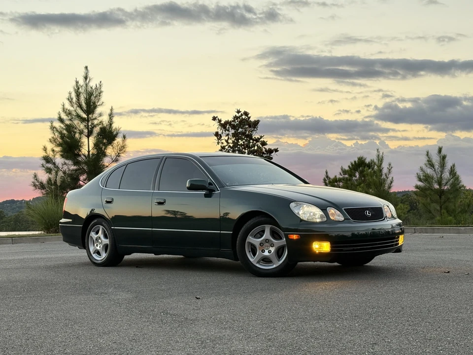 1999 Lexus GS 2nd Gen - Image 12 of 31