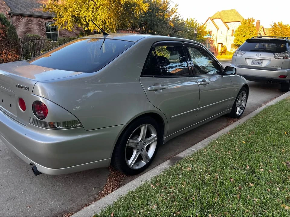 1999 Lexus IS 1st Gen - Image 4 of 16