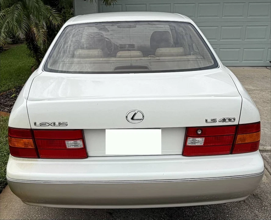 1999 Lexus LS 2nd Gen - Image 2 of 24