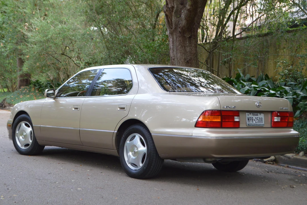 1999 Lexus LS 2nd Gen - Image 4 of 5