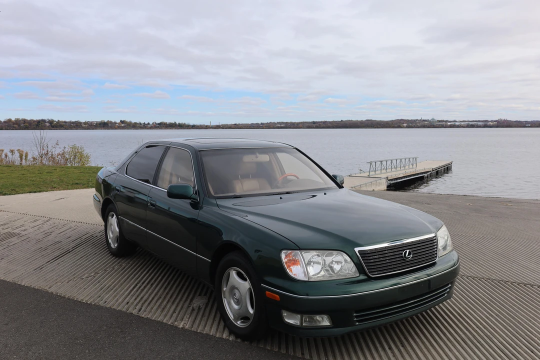 1999 Lexus LS 2nd Gen - Image 19 of 31