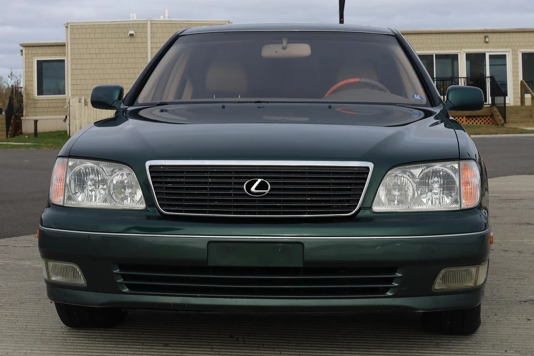 1999 Lexus LS 2nd Gen - Image 2 of 31