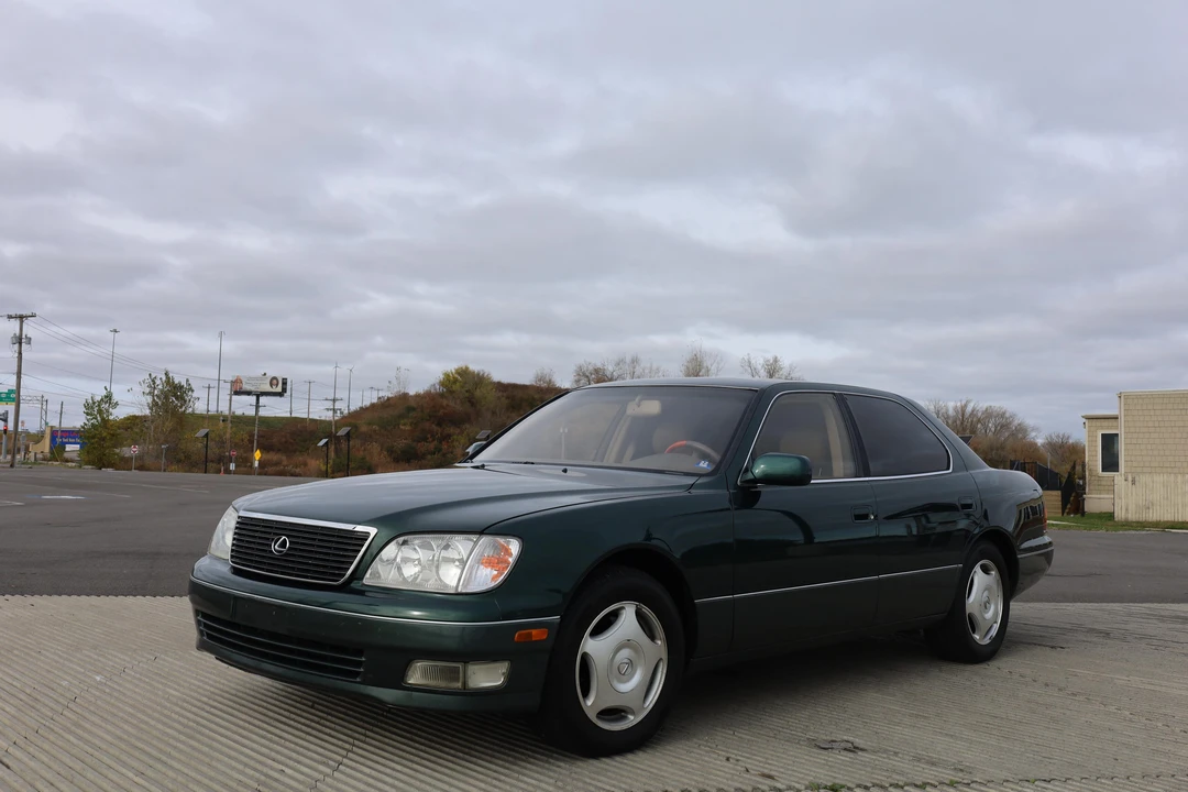 1999 Lexus LS 2nd Gen - Image 9 of 31