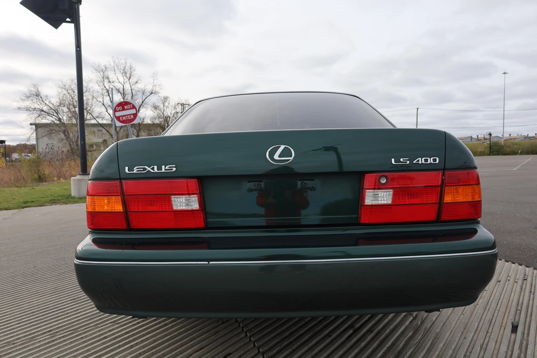 1999 Lexus LS 2nd Gen - Image 14 of 31