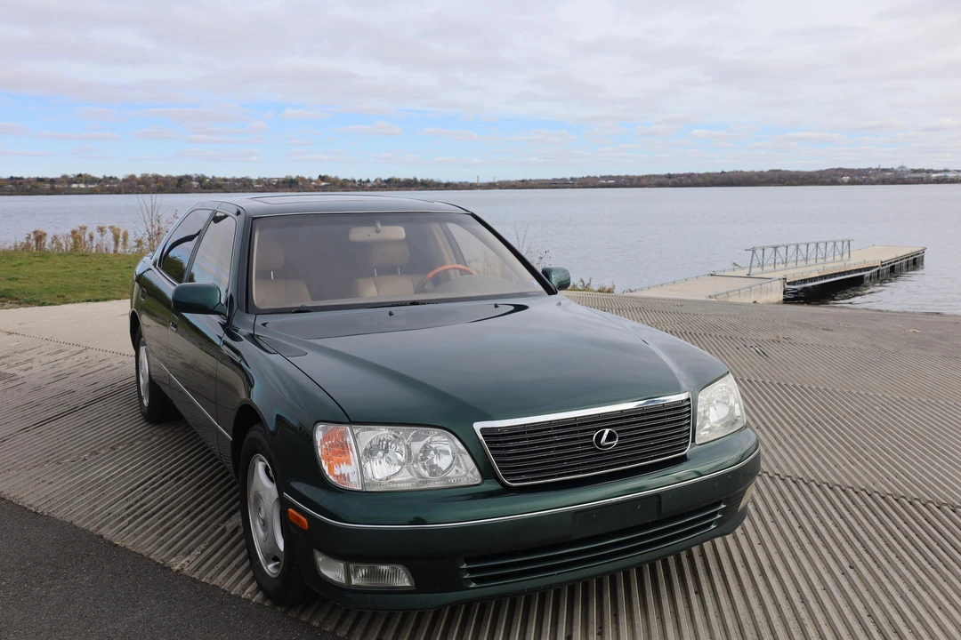 1999 Lexus LS 2nd Gen - Image 23 of 31