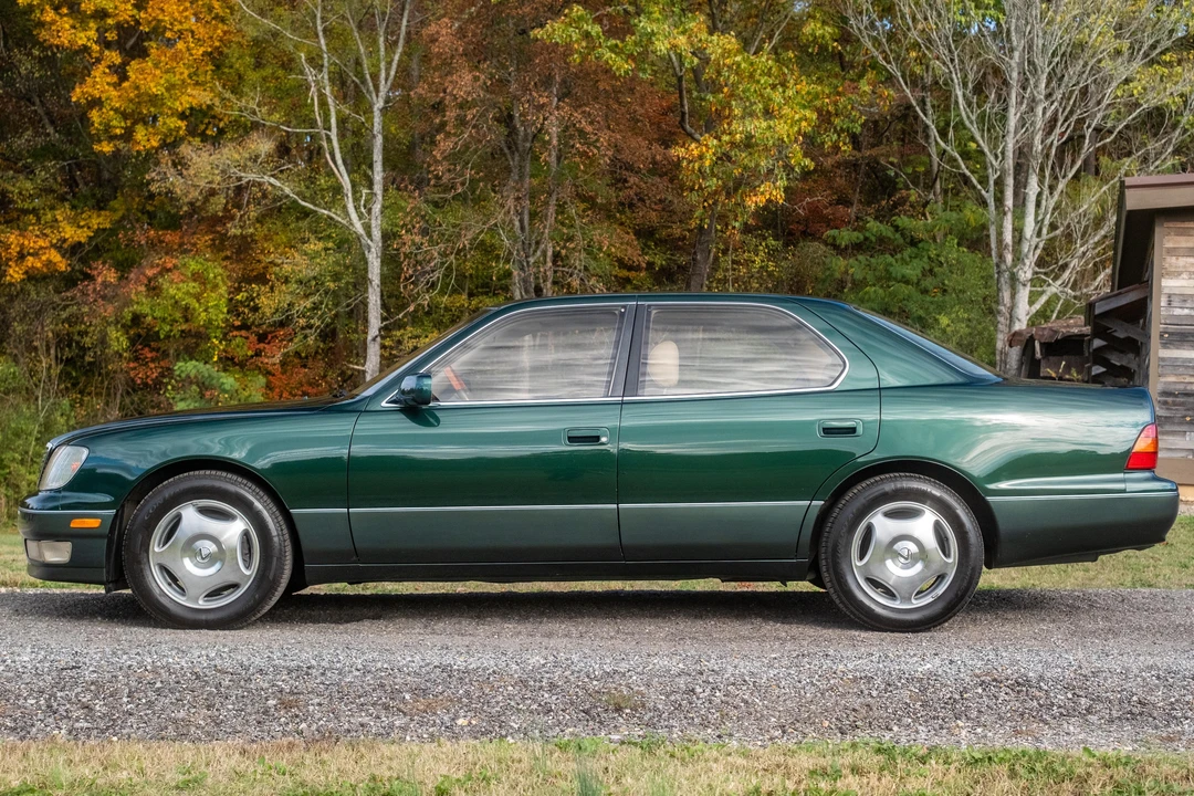 1999 Lexus LS 2nd Gen - Image 7 of 31