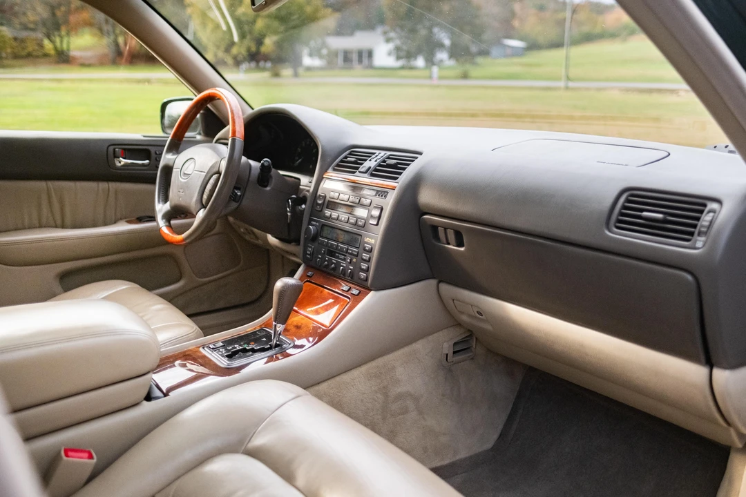 1999 Lexus LS 2nd Gen - Image 31 of 31