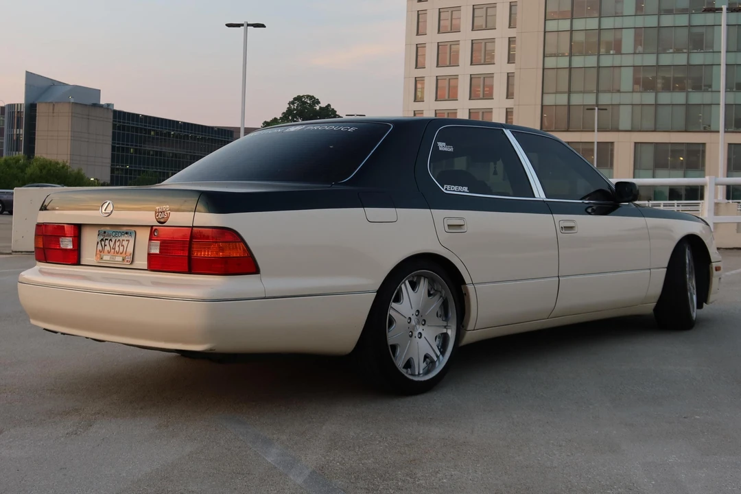 1999 Lexus LS 2nd Gen - Image 4 of 31