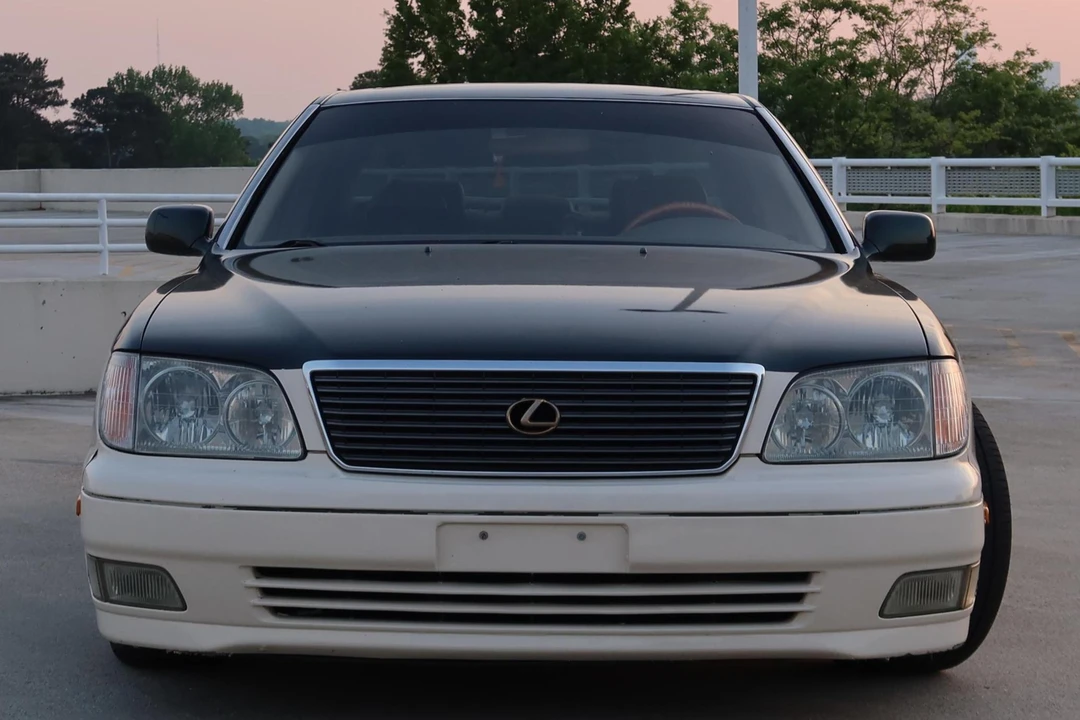 1999 Lexus LS 2nd Gen - Image 2 of 31