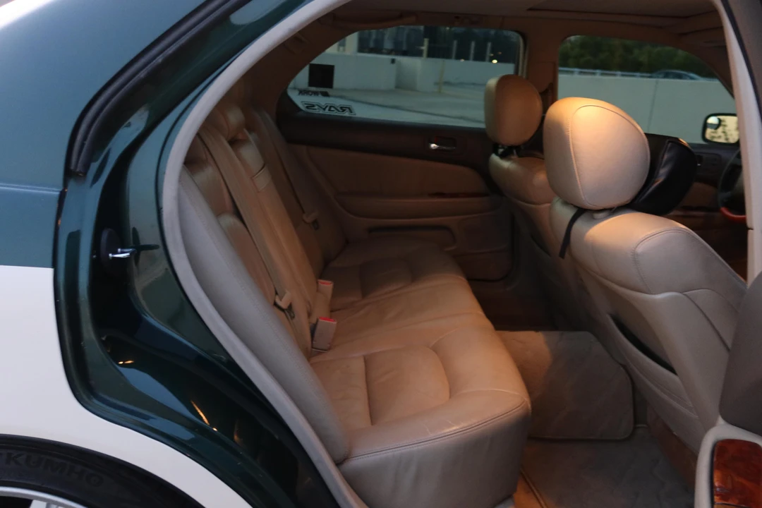 1999 Lexus LS 2nd Gen - Image 18 of 31