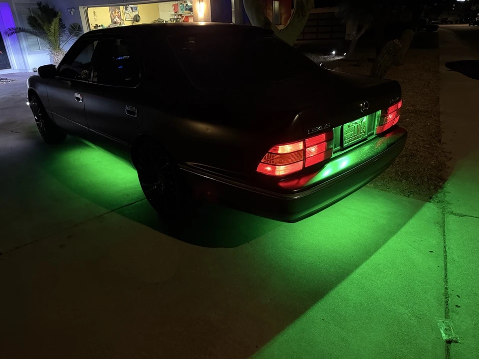 1999 Lexus LS 2nd Gen - Image 9 of 16
