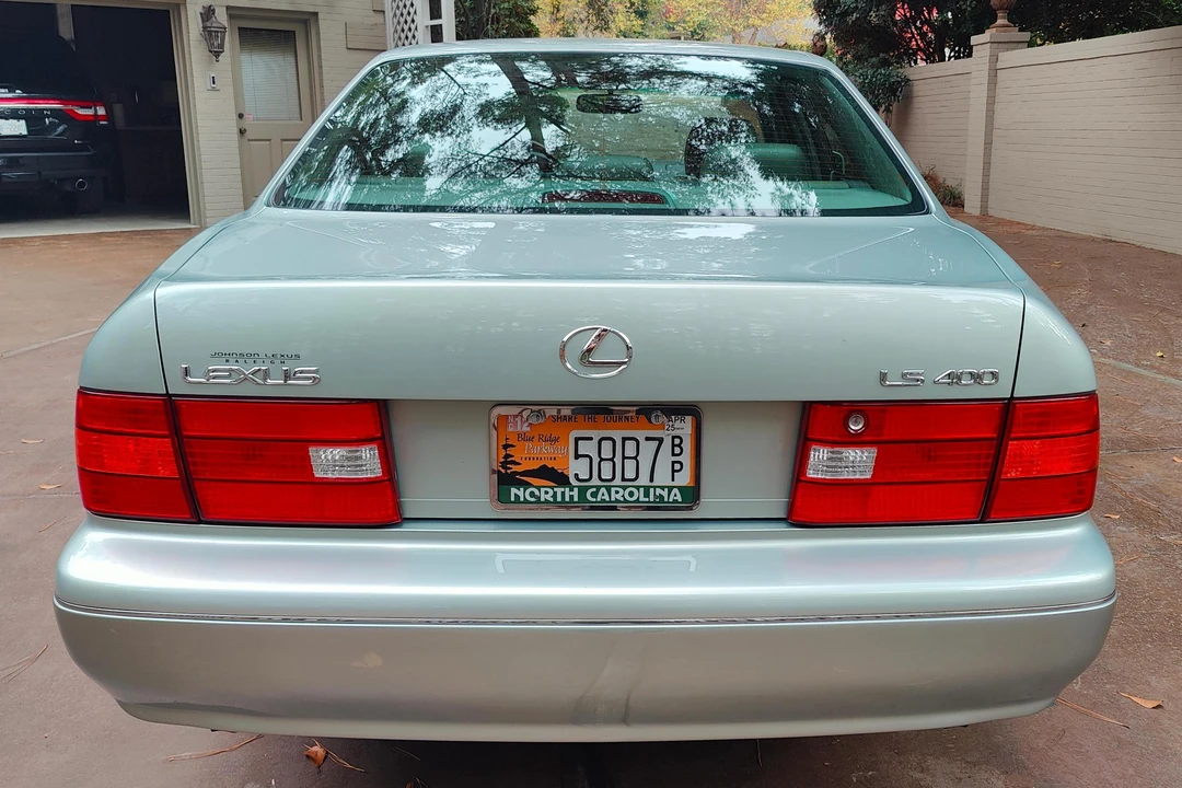 1999 Lexus LS 2nd Gen - Image 5 of 31