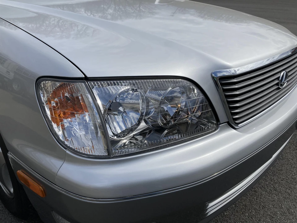 1999 Lexus LS 2nd Gen - Image 23 of 31