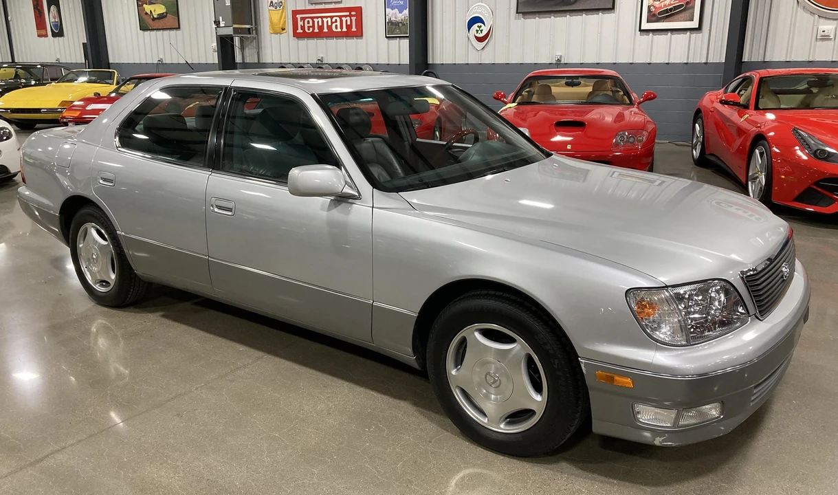 1999 Lexus LS 2nd Gen - Image 15 of 31