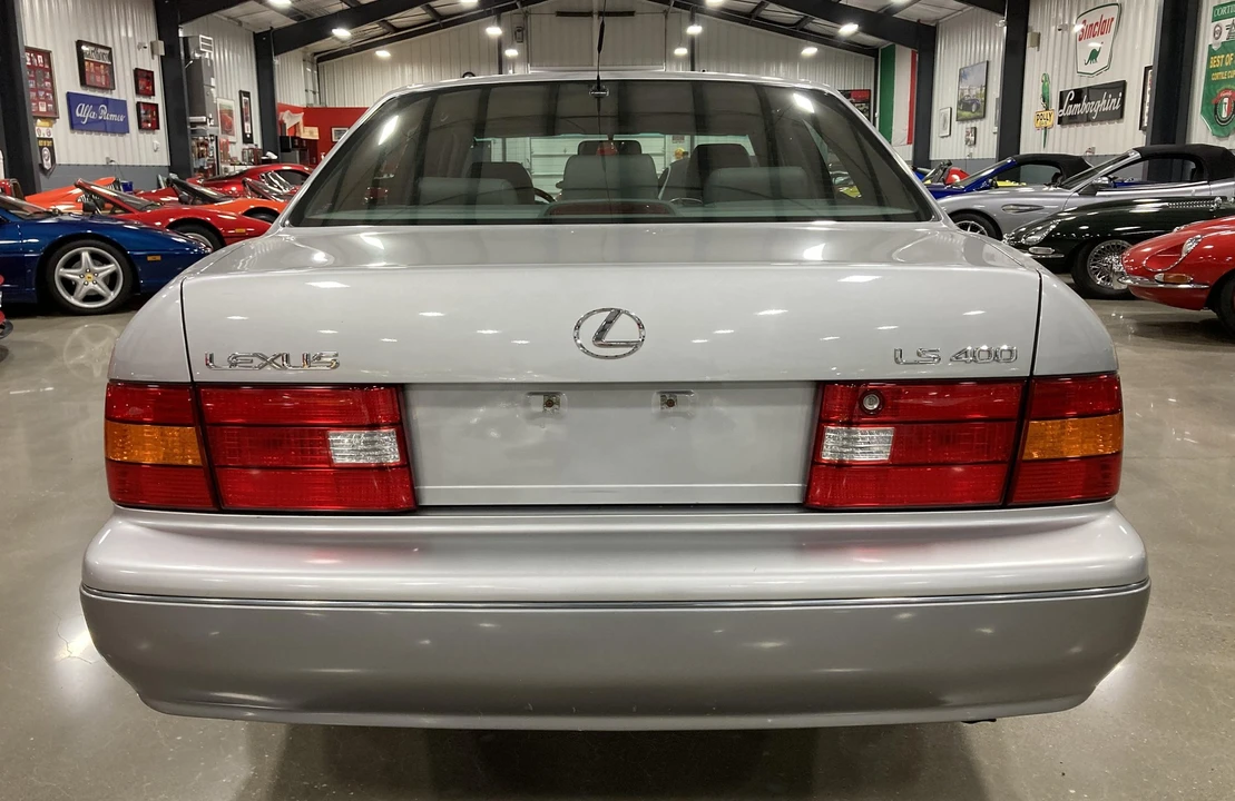 1999 Lexus LS 2nd Gen - Image 10 of 31