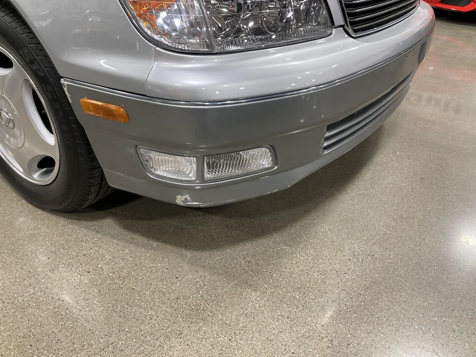 1999 Lexus LS 2nd Gen - Image 24 of 31