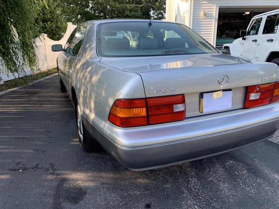 1999 Lexus LS 2nd Gen - Image 12 of 31