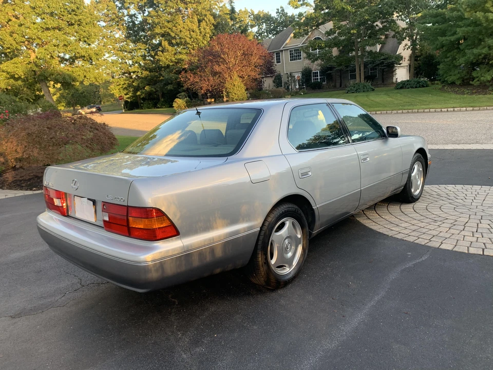 1999 Lexus LS 2nd Gen - Image 15 of 31
