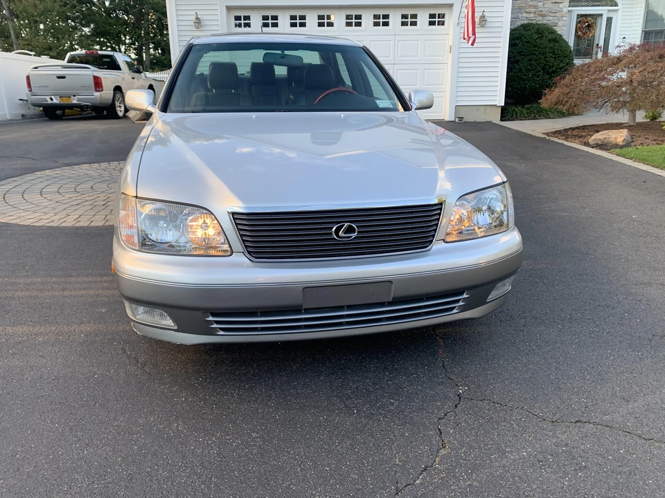 1999 Lexus LS 2nd Gen - Image 21 of 31