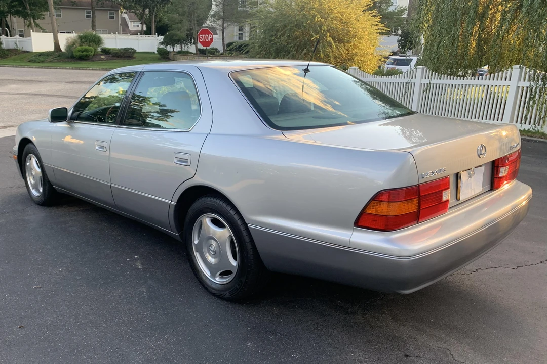 1999 Lexus LS 2nd Gen - Image 4 of 31