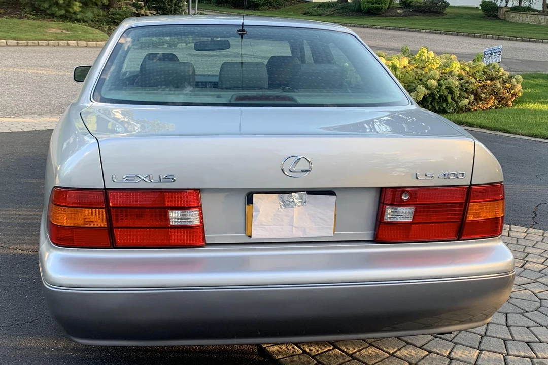1999 Lexus LS 2nd Gen - Image 5 of 31