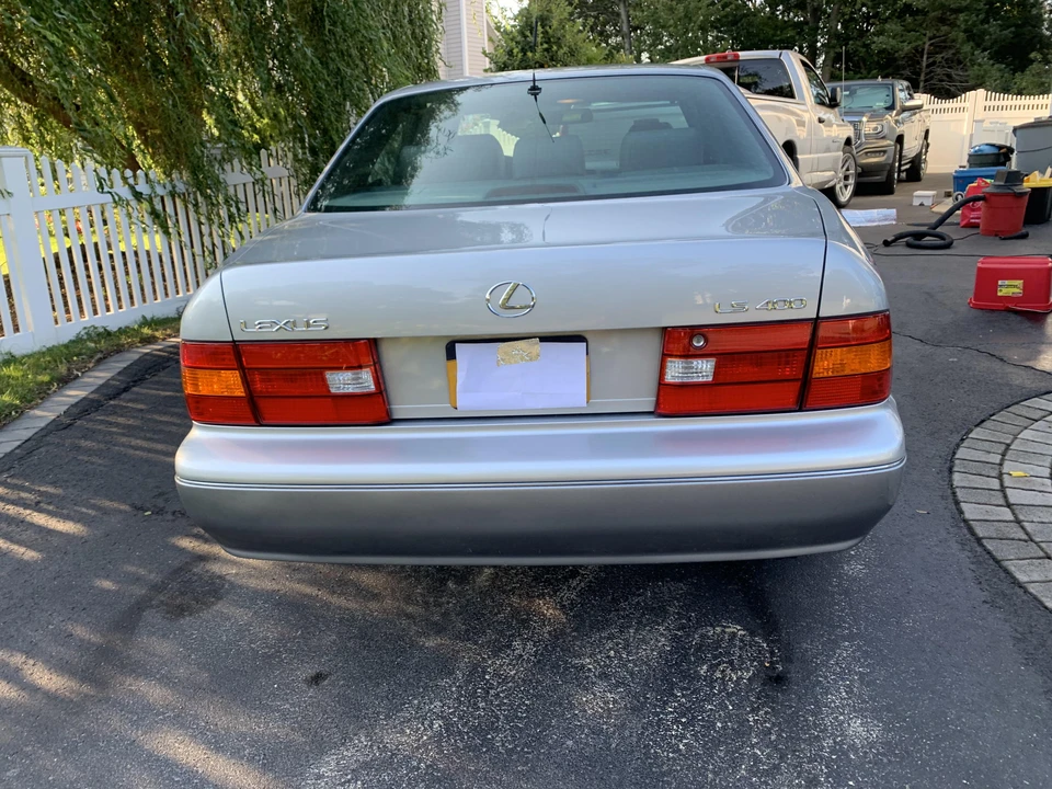 1999 Lexus LS 2nd Gen - Image 13 of 31