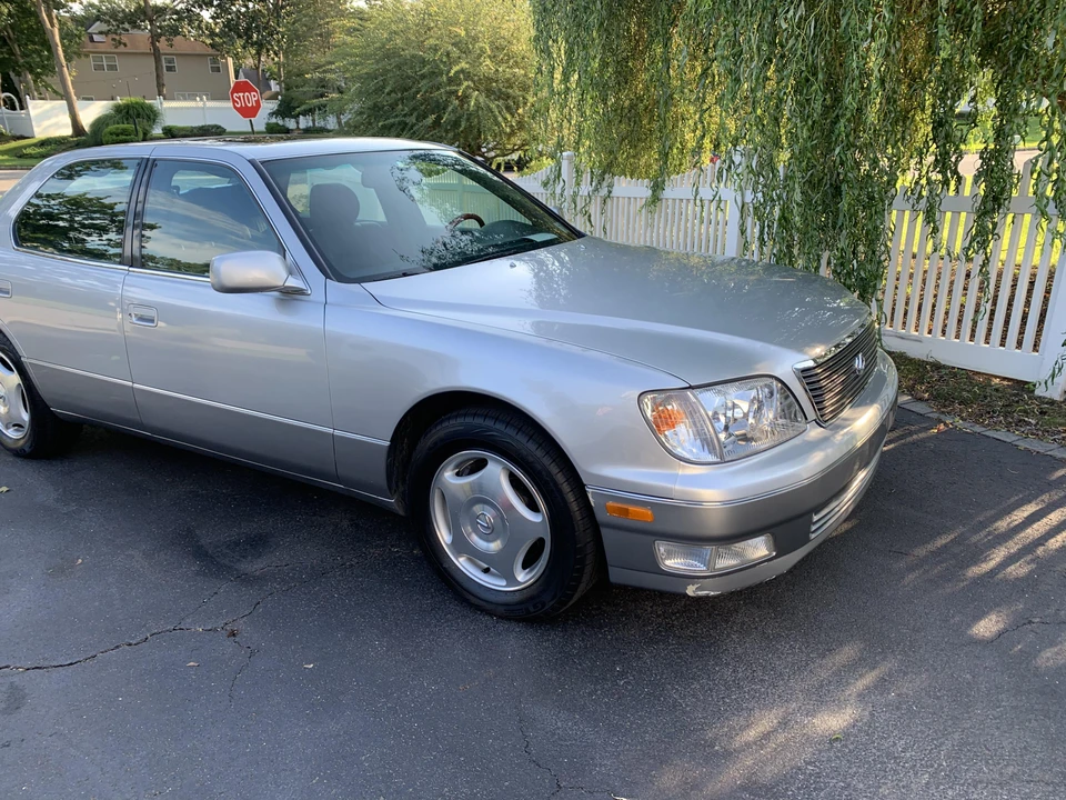 1999 Lexus LS 2nd Gen - Image 30 of 31