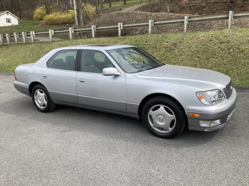 1999 Lexus LS 2nd Gen - Image 14 of 31