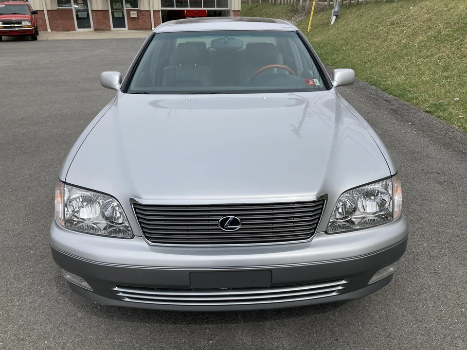1999 Lexus LS 2nd Gen - Image 6 of 31