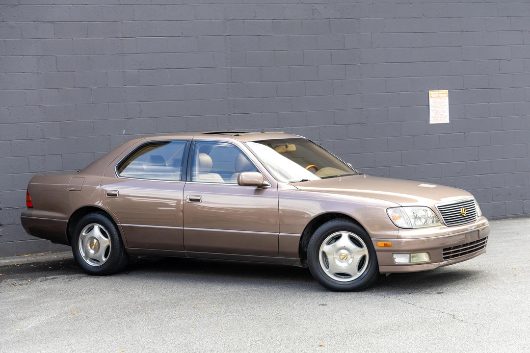 1999 Lexus LS 2nd Gen - Image 17 of 31