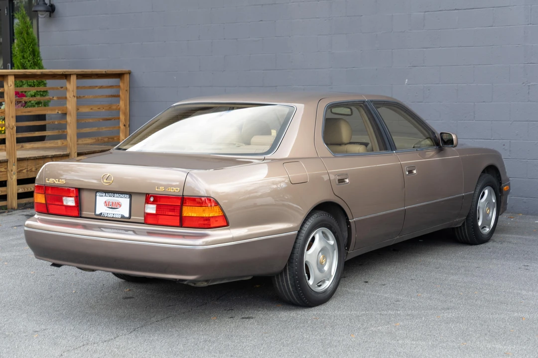 1999 Lexus LS 2nd Gen - Image 14 of 31