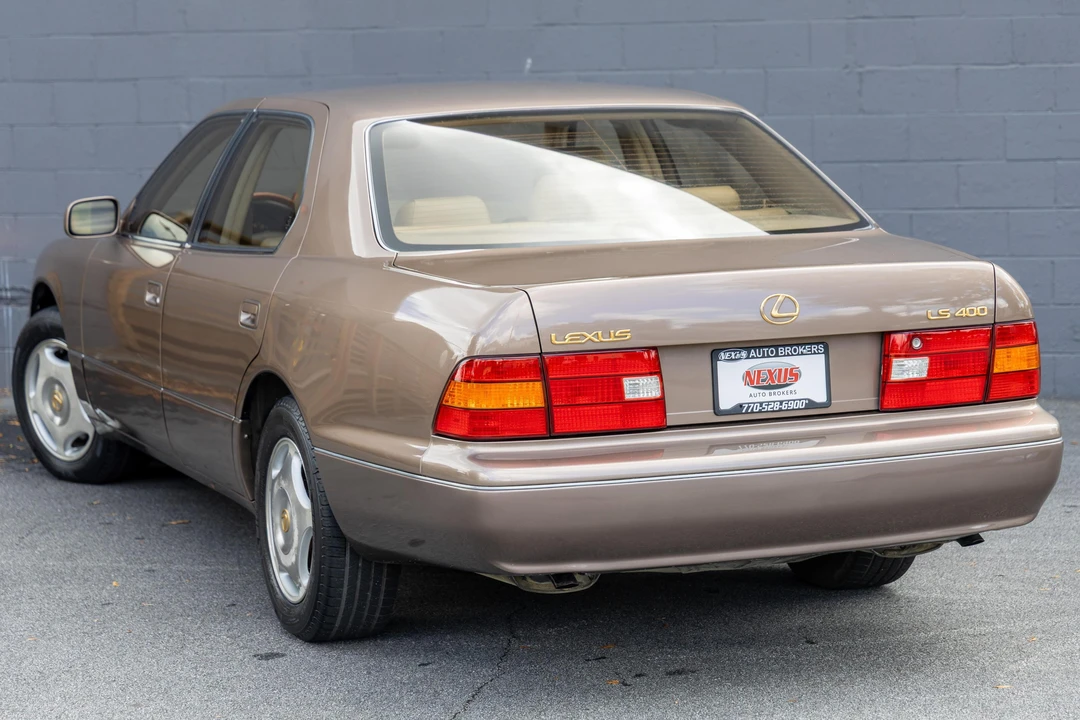 1999 Lexus LS 2nd Gen - Image 4 of 31